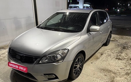 KIA cee'd I рестайлинг, 2010 год, 680 000 рублей, 3 фотография