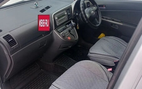 Toyota Wish II, 2004 год, 730 000 рублей, 9 фотография