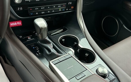 Lexus RX IV рестайлинг, 2021 год, 6 570 000 рублей, 14 фотография