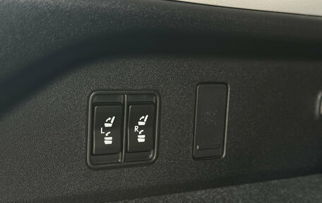 Lexus RX IV рестайлинг, 2021 год, 6 570 000 рублей, 27 фотография