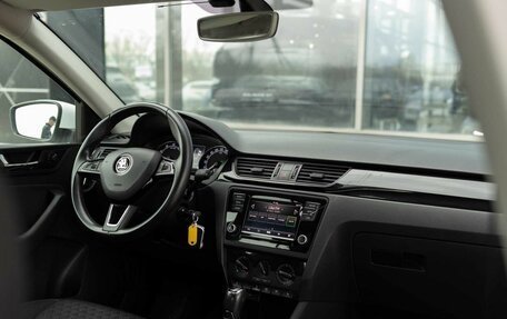 Skoda Rapid I, 2018 год, 1 270 000 рублей, 10 фотография
