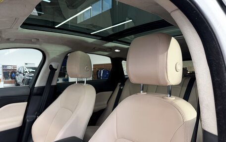 Jaguar F-Pace, 2018 год, 2 850 000 рублей, 13 фотография