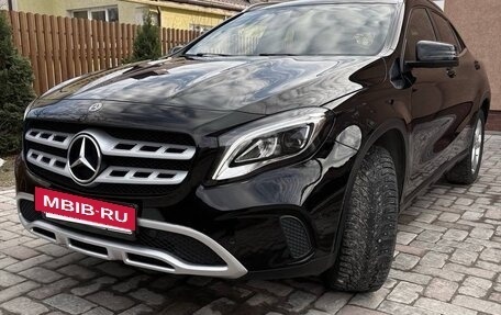 Mercedes-Benz GLA, 2018 год, 3 049 000 рублей, 3 фотография