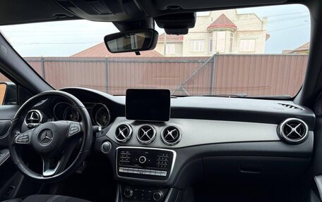 Mercedes-Benz GLA, 2018 год, 3 049 000 рублей, 13 фотография