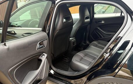 Mercedes-Benz GLA, 2018 год, 3 049 000 рублей, 30 фотография