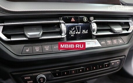 BMW 1 серия, 2023 год, 2 580 000 рублей, 12 фотография