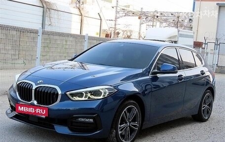 BMW 1 серия, 2023 год, 2 680 780 рублей, 2 фотография