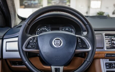 Jaguar XF I рестайлинг, 2012 год, 1 299 000 рублей, 30 фотография