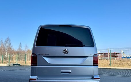 Volkswagen Caravelle T6 рестайлинг, 2015 год, 2 770 000 рублей, 5 фотография