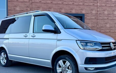 Volkswagen Caravelle T6 рестайлинг, 2015 год, 2 770 000 рублей, 3 фотография