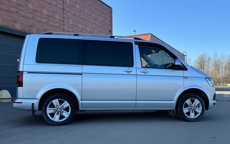 Volkswagen Caravelle T6 рестайлинг, 2015 год, 2 770 000 рублей, 9 фотография