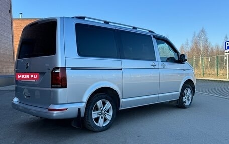 Volkswagen Caravelle T6 рестайлинг, 2015 год, 2 770 000 рублей, 8 фотография