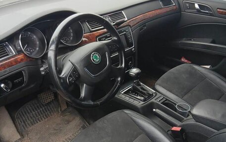 Skoda Superb III рестайлинг, 2010 год, 562 000 рублей, 5 фотография