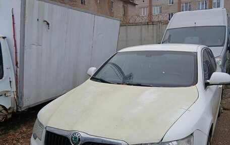 Skoda Superb III рестайлинг, 2010 год, 562 000 рублей, 3 фотография