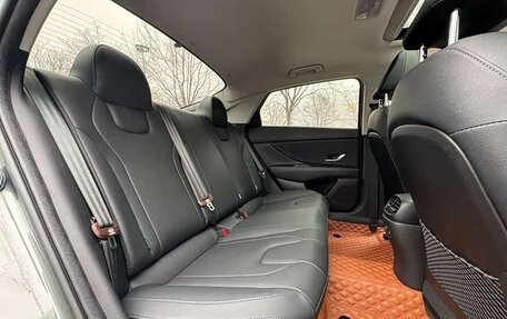 Hyundai Elantra, 2023 год, 1 399 900 рублей, 6 фотография