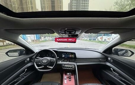 Hyundai Elantra, 2023 год, 1 399 900 рублей, 5 фотография