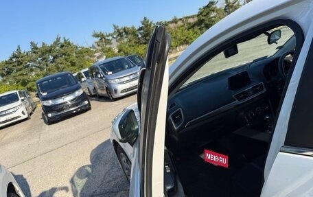 Mazda Axela, 2018 год, 1 050 000 рублей, 38 фотография