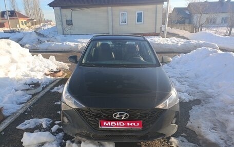 Hyundai Solaris II рестайлинг, 2022 год, 1 720 000 рублей, 1 фотография