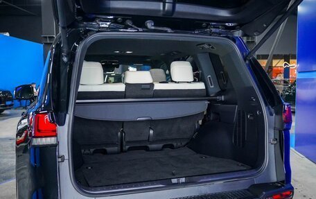 Lexus LX, 2022 год, 13 000 000 рублей, 9 фотография