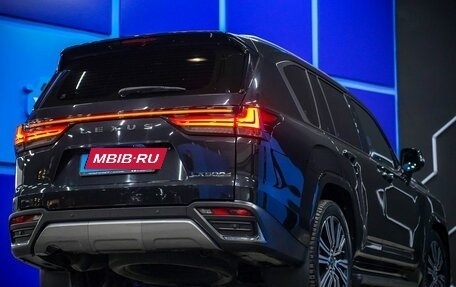 Lexus LX, 2022 год, 13 000 000 рублей, 6 фотография