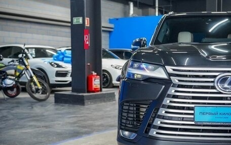 Lexus LX, 2022 год, 13 000 000 рублей, 32 фотография