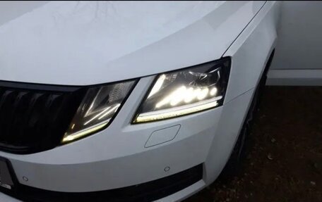 Skoda Octavia, 2018 год, 1 800 000 рублей, 17 фотография