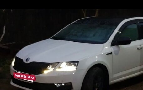 Skoda Octavia, 2018 год, 1 800 000 рублей, 6 фотография