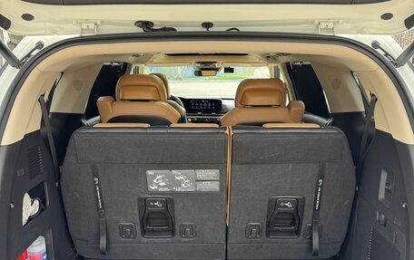 KIA Carnival, 2023 год, 4 800 000 рублей, 25 фотография