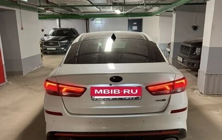 KIA Optima IV, 2019 год, 1 950 000 рублей, 2 фотография