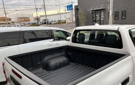 Toyota Hilux VIII, 2025 год, 5 799 000 рублей, 6 фотография