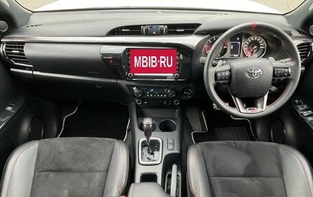 Toyota Hilux VIII, 2025 год, 5 799 000 рублей, 9 фотография