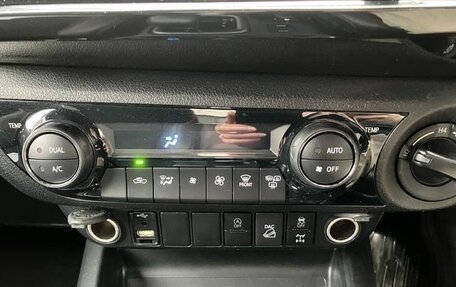 Toyota Hilux VIII, 2025 год, 5 799 000 рублей, 17 фотография