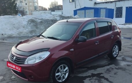 Renault Sandero I, 2010 год, 395 000 рублей, 2 фотография