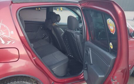 Renault Sandero I, 2010 год, 395 000 рублей, 17 фотография