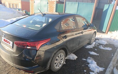 Hyundai Solaris II рестайлинг, 2022 год, 1 720 000 рублей, 4 фотография