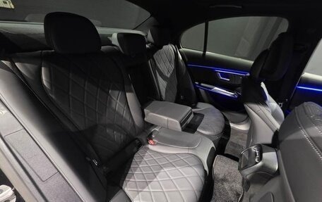 Mercedes-Benz E-Класс, 2025 год, 5 500 000 рублей, 10 фотография