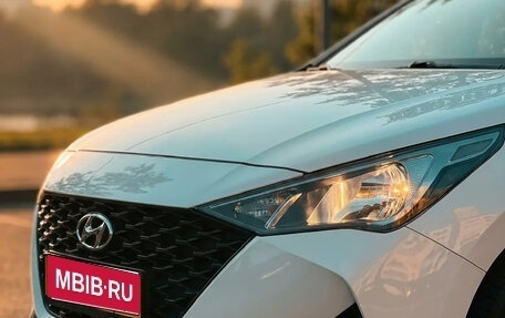 Hyundai Solaris II рестайлинг, 2018 год, 770 000 рублей, 1 фотография