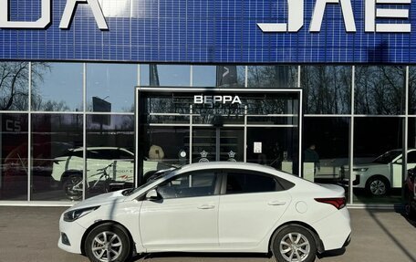 Hyundai Solaris II рестайлинг, 2017 год, 890 000 рублей, 5 фотография