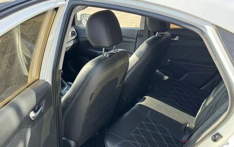 Hyundai Solaris II рестайлинг, 2017 год, 890 000 рублей, 11 фотография