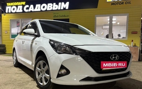 Hyundai Solaris II рестайлинг, 2018 год, 770 000 рублей, 11 фотография