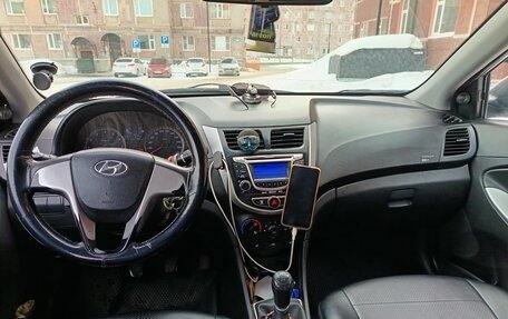 Hyundai Solaris II рестайлинг, 2014 год, 590 000 рублей, 7 фотография