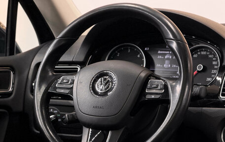 Volkswagen Touareg III, 2017 год, 3 999 000 рублей, 8 фотография