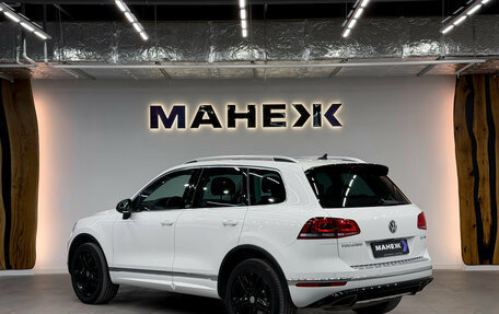 Volkswagen Touareg III, 2017 год, 3 999 000 рублей, 4 фотография