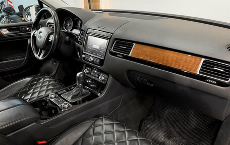 Volkswagen Touareg III, 2017 год, 3 999 000 рублей, 11 фотография