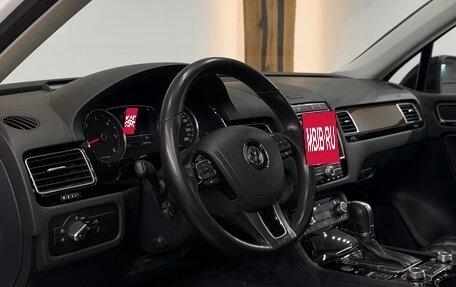 Volkswagen Touareg III, 2017 год, 3 999 000 рублей, 7 фотография