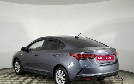 Hyundai Solaris II рестайлинг, 2021 год, 1 530 000 рублей, 7 фотография