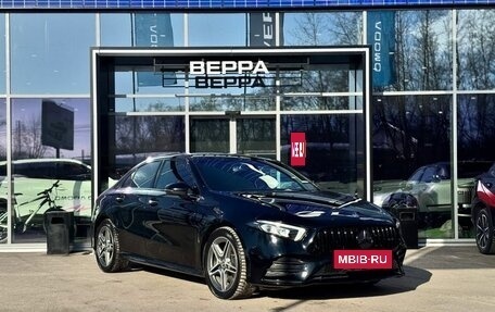 Mercedes-Benz A-Класс, 2020 год, 3 350 000 рублей, 2 фотография