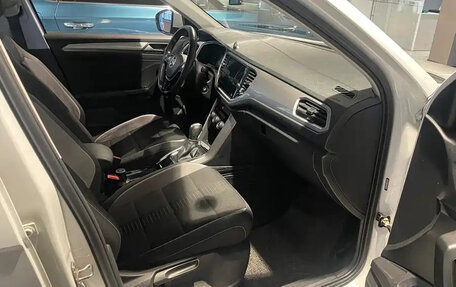 Volkswagen T-Roc I, 2021 год, 1 200 000 рублей, 7 фотография