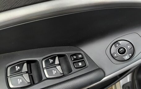 Hyundai Santa Fe III рестайлинг, 2015 год, 1 850 000 рублей, 19 фотография