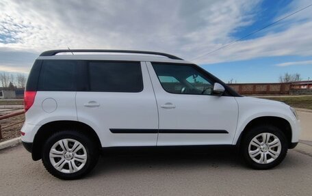 Skoda Yeti I рестайлинг, 2014 год, 855 000 рублей, 2 фотография